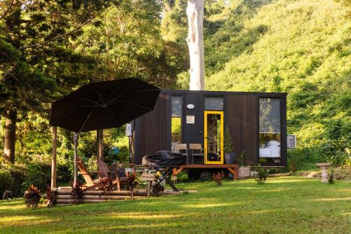 Montville House | Montville Retreat by Tiny Away