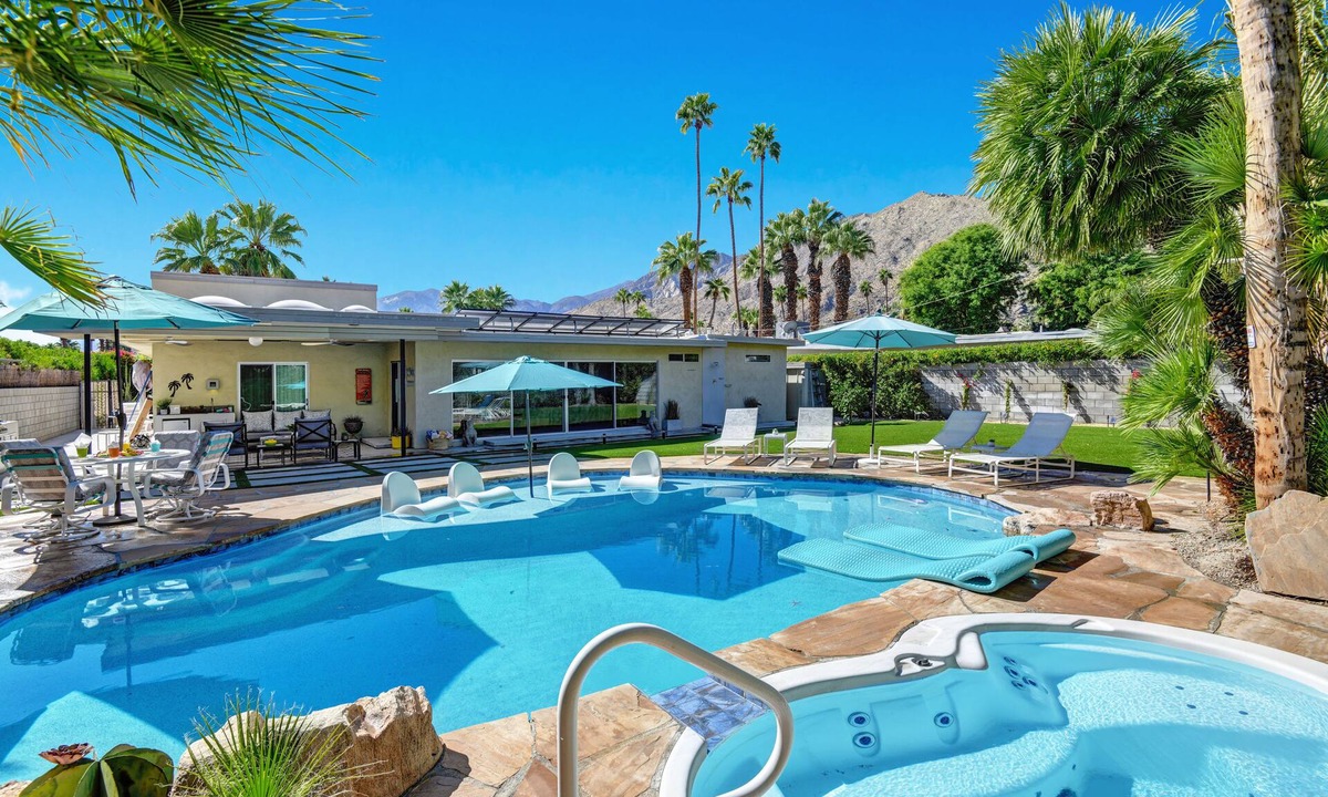 Tahquitz River Estates House | Morongo Modern - Tranquil and Private Retreat
