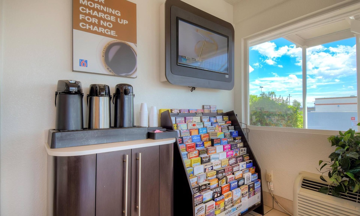 Sunrise Manor Hotel | Motel 6 Las Vegas, NV - Boulder Highway