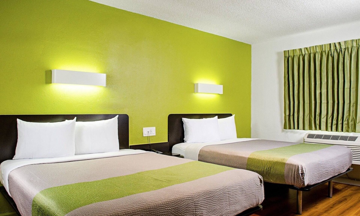 Modesto Hotel | Motel 6 Modesto, CA - Downtown