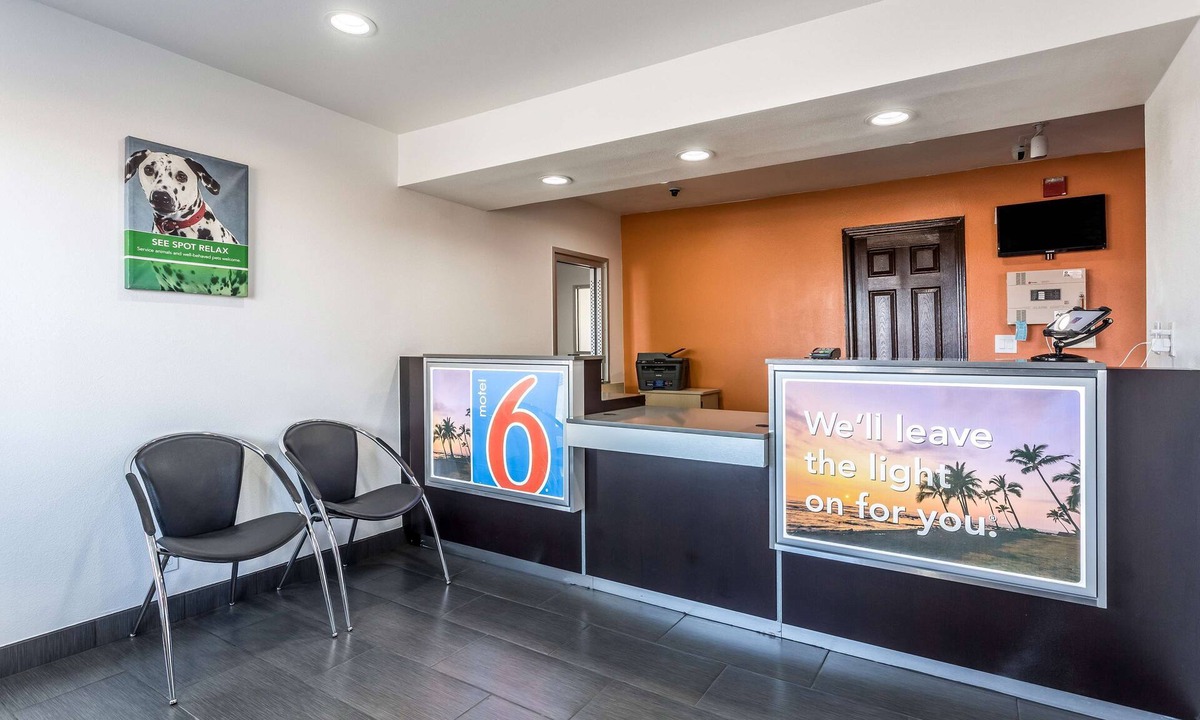 Needles Hotel | Motel 6 Needles, CA