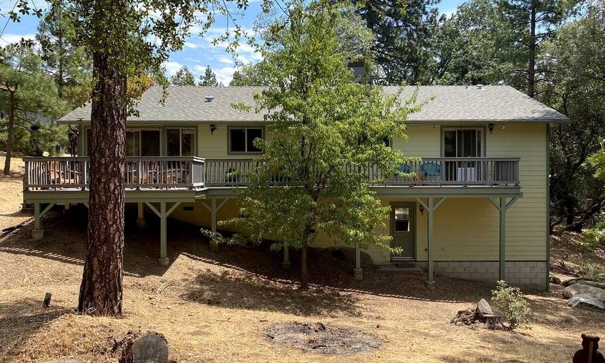 Wishon Cottage | Mountain Family Cottage Ideal for Outdoor Adventures in Ohio