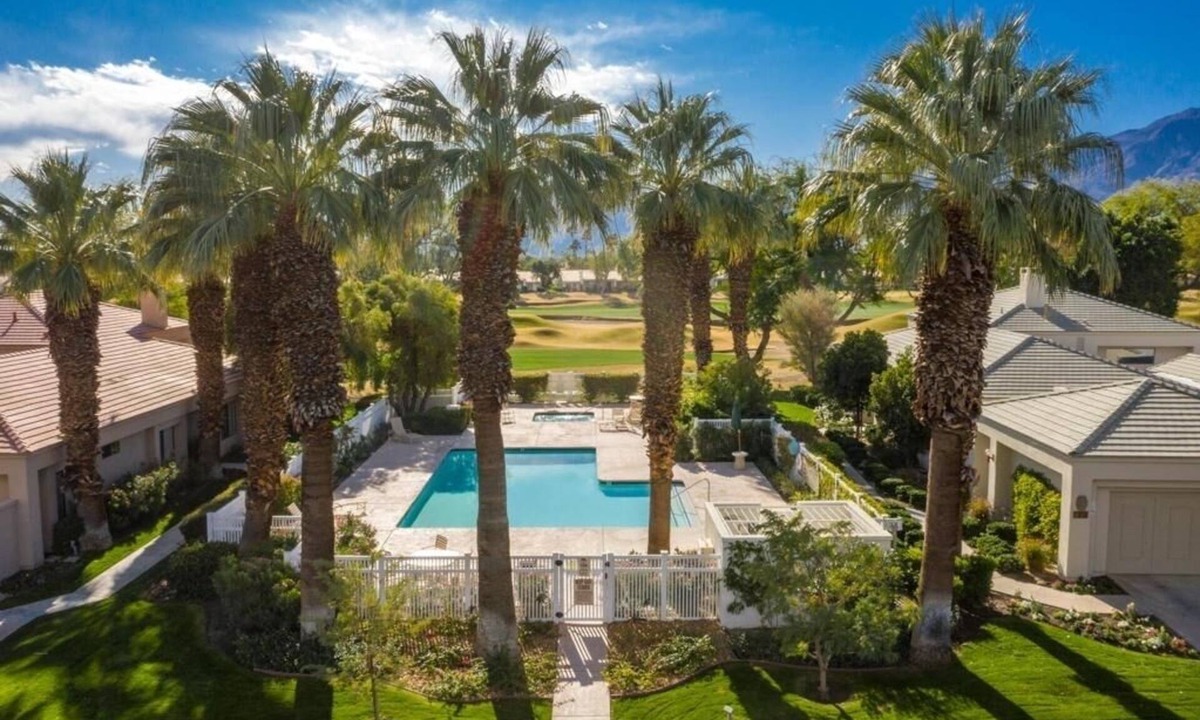 La Quinta Condo | Mountain & Golf Views + Pool & Spa + Fire Pit + BBQ + Golf Cart + Dog Friendly!