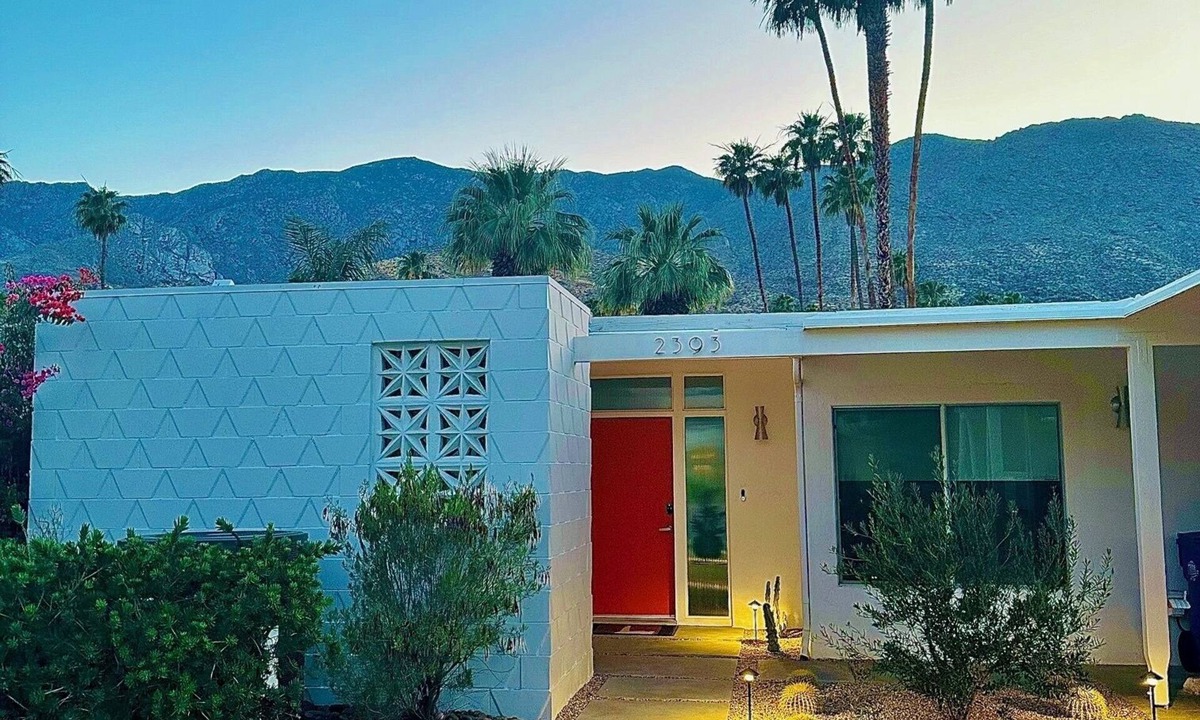 Canyon View Estates House | Mountain Views in Iconic Mid-Century Modern Canyon View Estates!