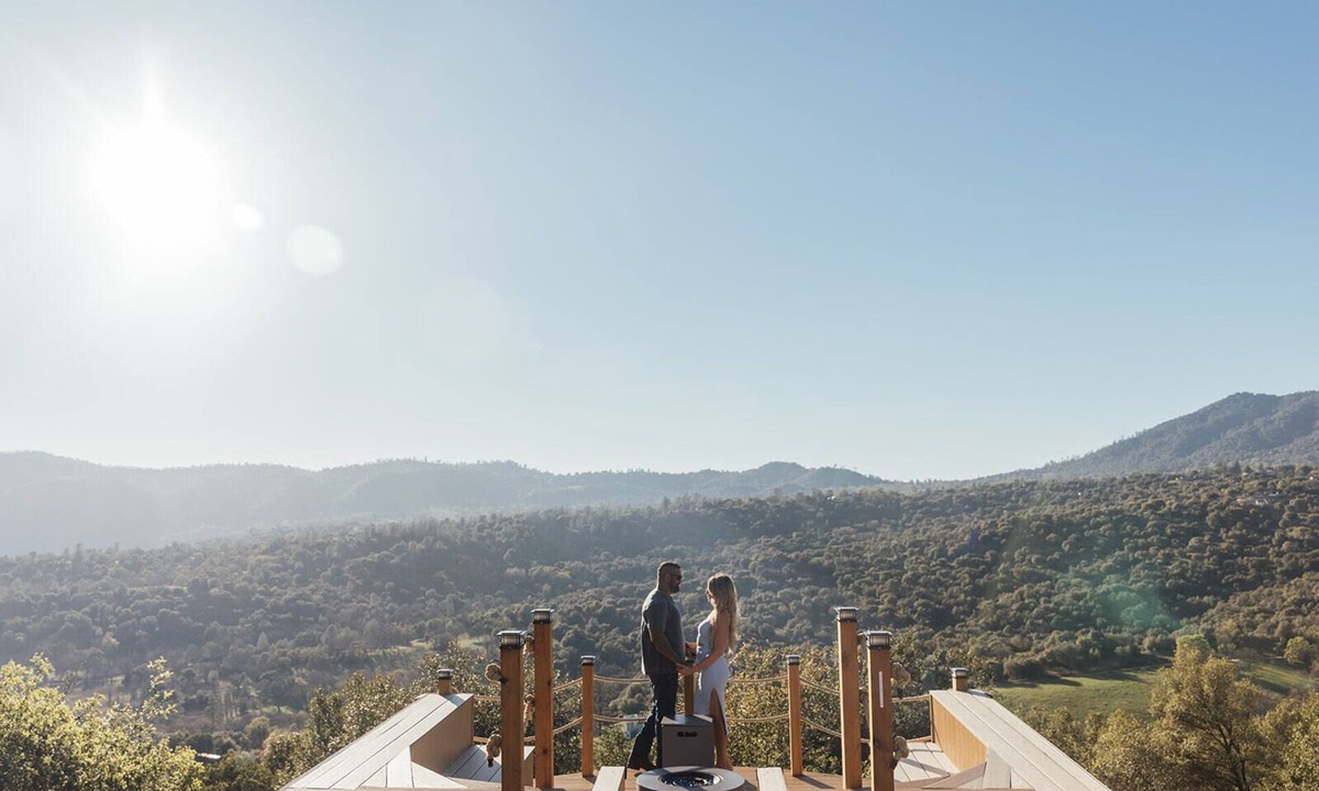Ahwahnee House | Mountains & Moon – Wellness Elevated: Pool, Nordic Spa, Private Gym, Views