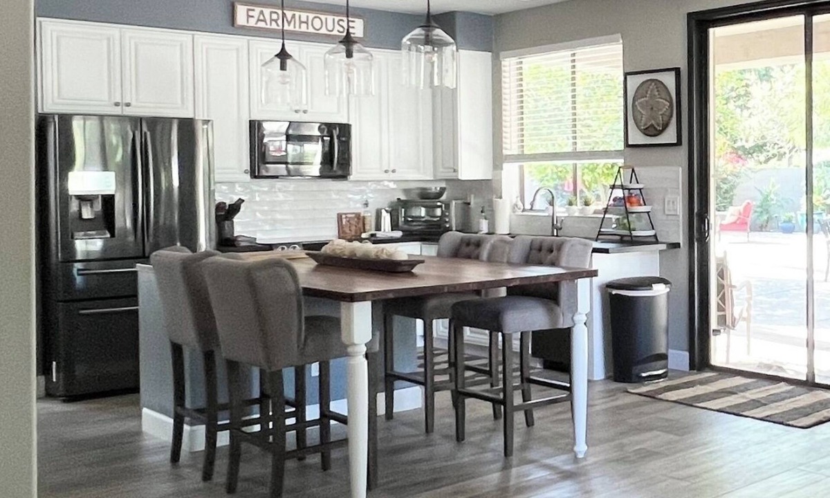 Tempe House | New Listing. Gorgeous Custom Home, Resort Amenities, Heated Pool, Stay in Luxury