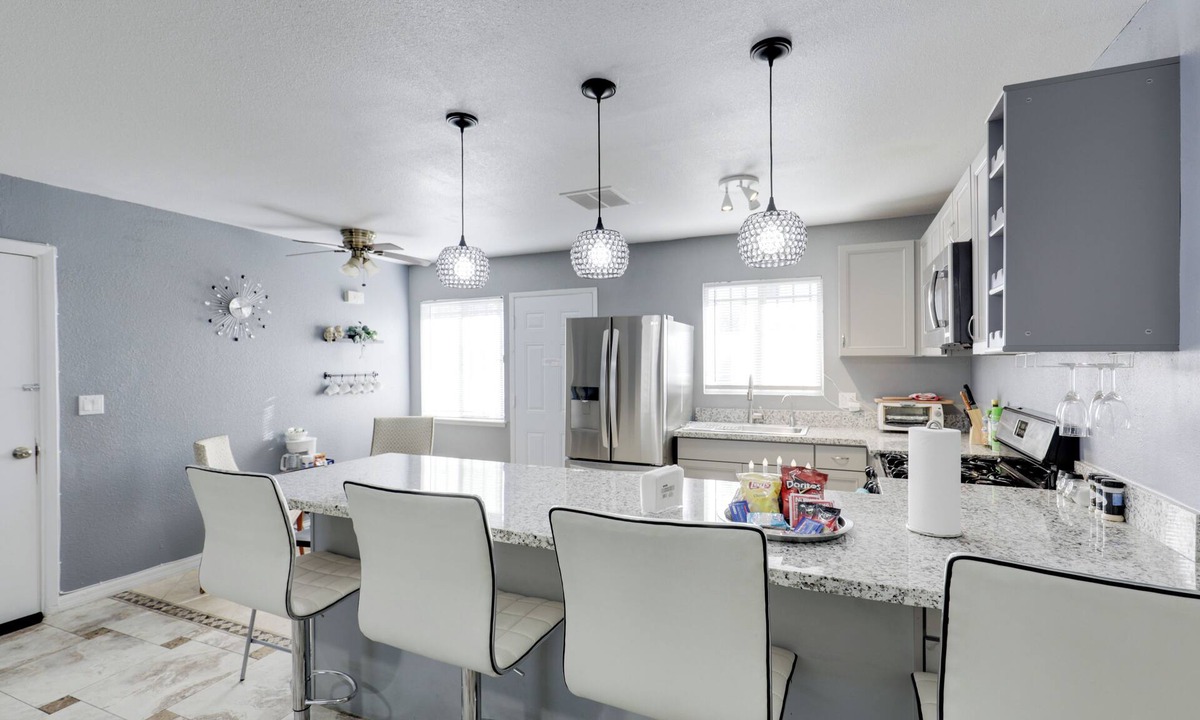 North Las Vegas Cottage | North Las Vegas Hideaway w/Grill < 10 Mi to Strip