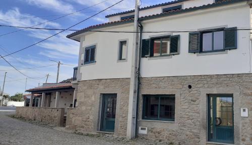 Sendim House | O Caçador