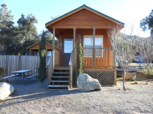 Descanso Resort | Oakzanita Springs Camping Resort Cabin 1