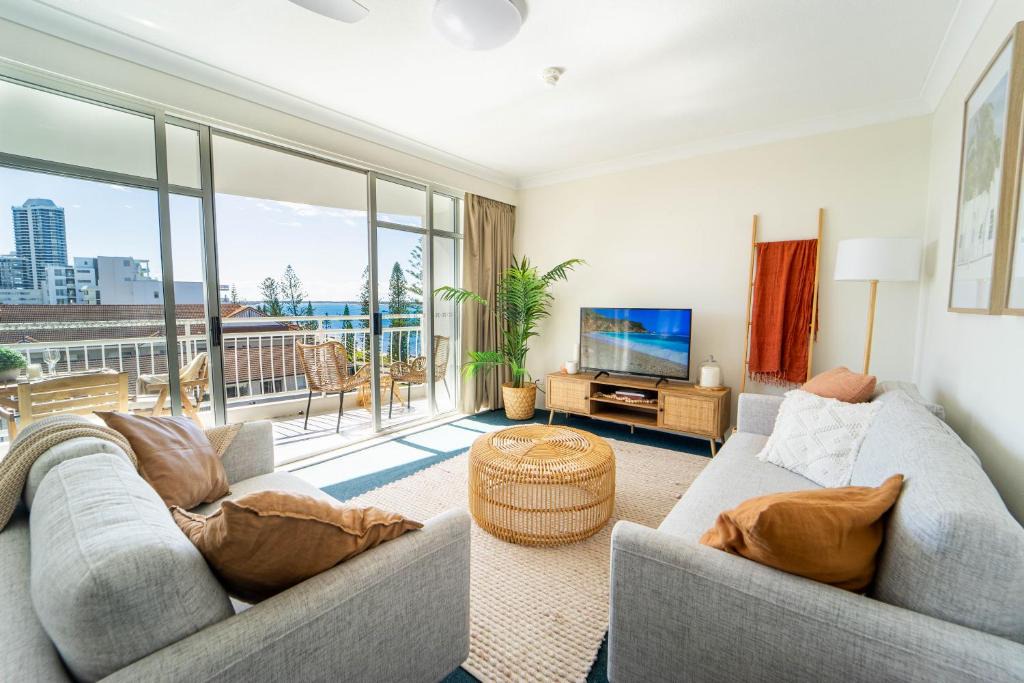 Biggera Waters Apartment | Ocean View 2BR Apartment and SPA