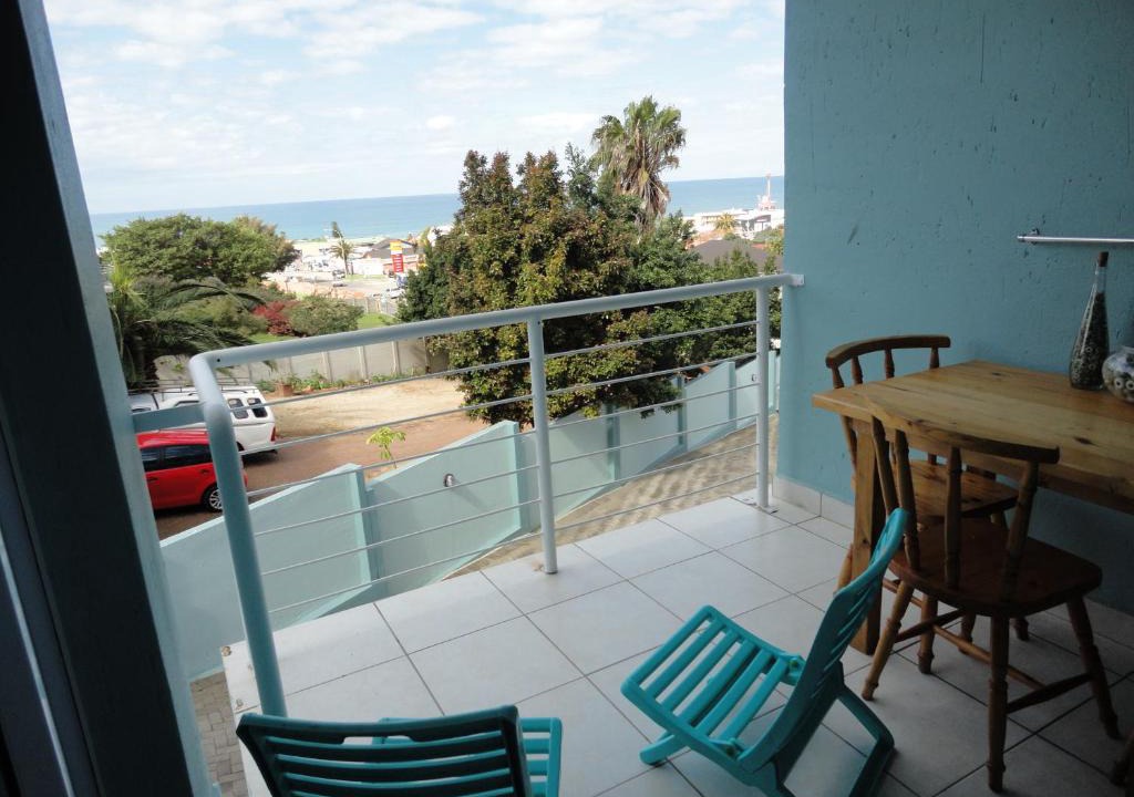 Jeffreys Bay Apartment | Ocean View Holiday Apartment 4