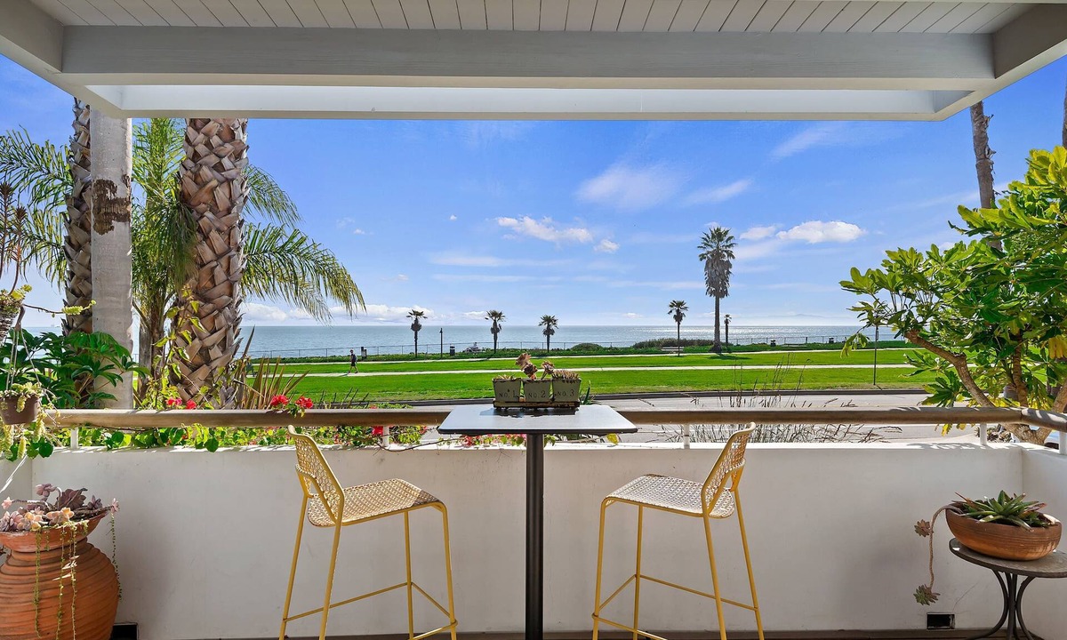 East Mesa House | Ocean View Home Across Shoreline Park Sleeps 6