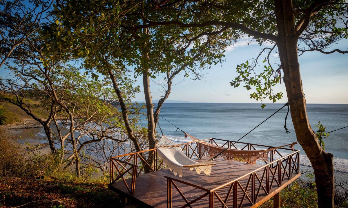 San Juan del Sur Villa | Oceanfront 5bdrm, sleeps 10, AC, pool, fibre optic, Playa Maderas surf break