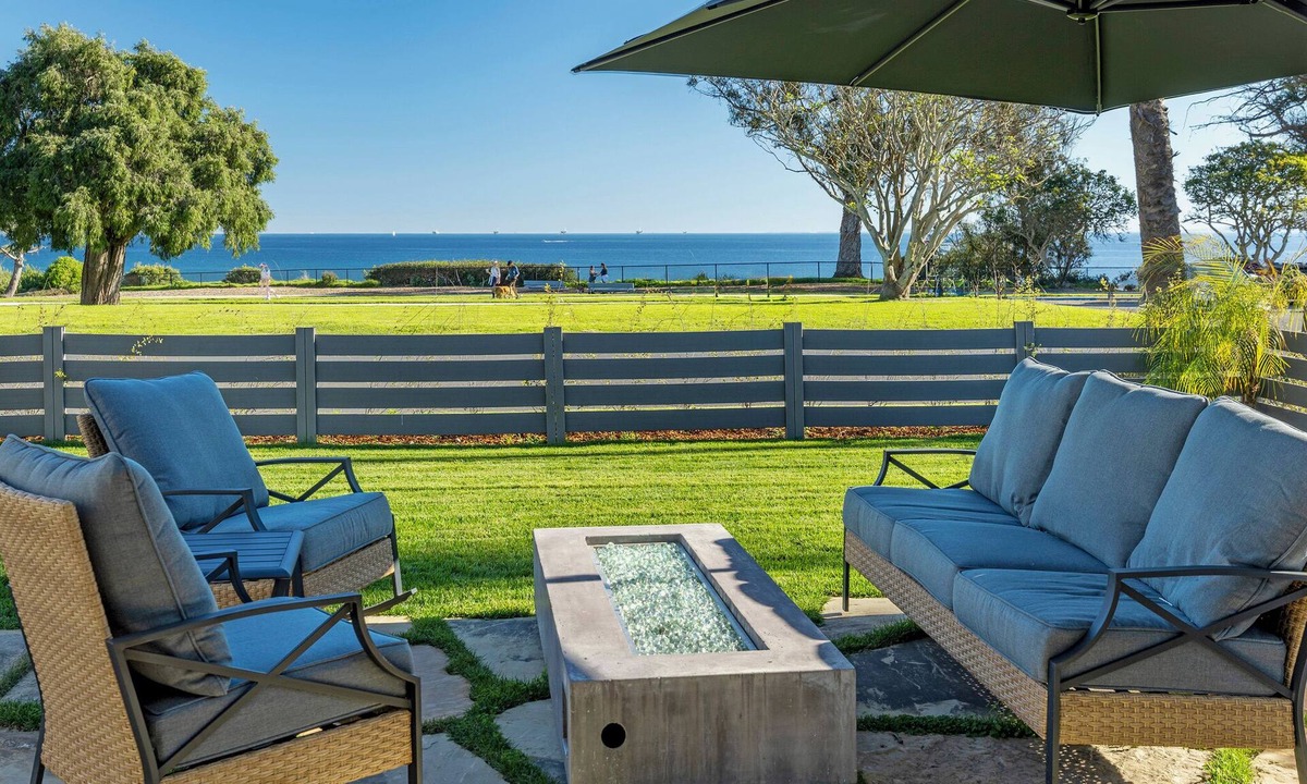 East Mesa House | Oceanfront King Suite & Bath - Ocean/Mountain Views, Spa, Luxe Amenities