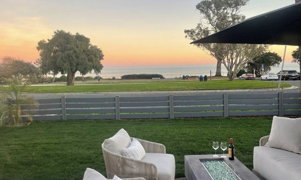 East Mesa House | Oceanfront Luxury, Beach Access, Clear Views, Spa, Steam Shower, Enclosed Yards.