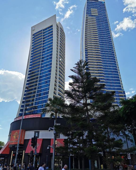 Surfers Paradise Apartment | OceanView Properties with Widest Balcony