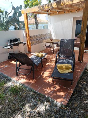 Vila Nogueira de Azeitao House | Oficina do Avô