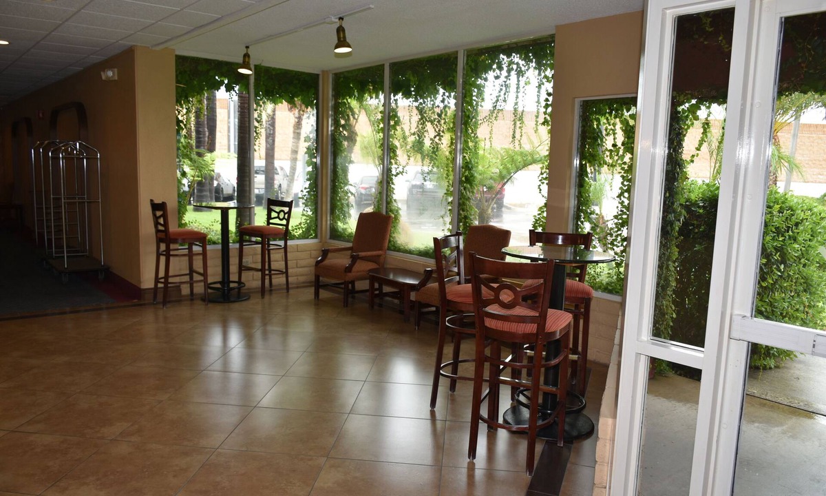 Ontario Hotel | Ontario Airport Inn