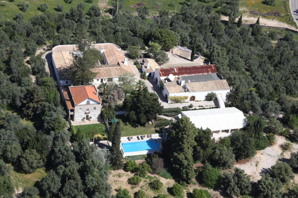 Agostos Bed & Breakfast | Os Agostos