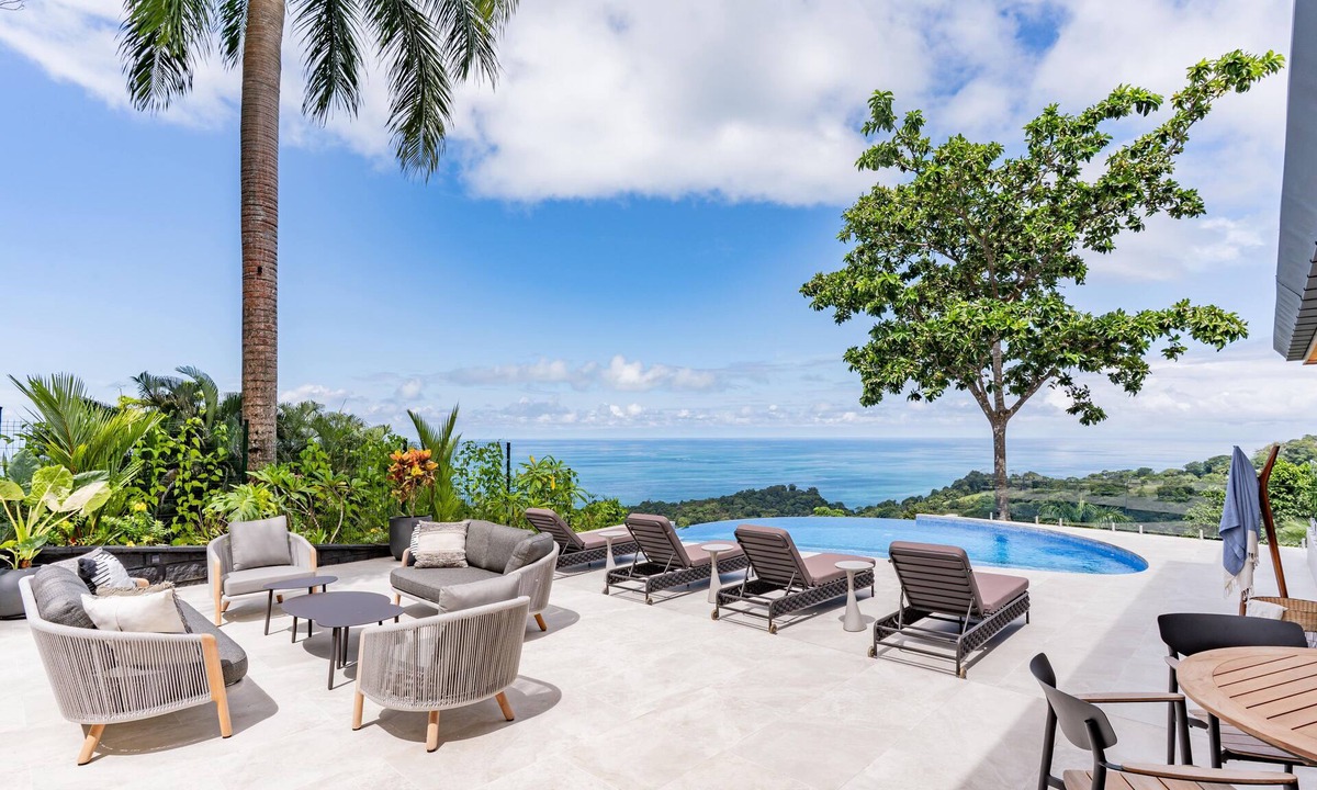 Ballena House | Outstanding Luxury, The Most Convenient Location, Paved Access, World Class View