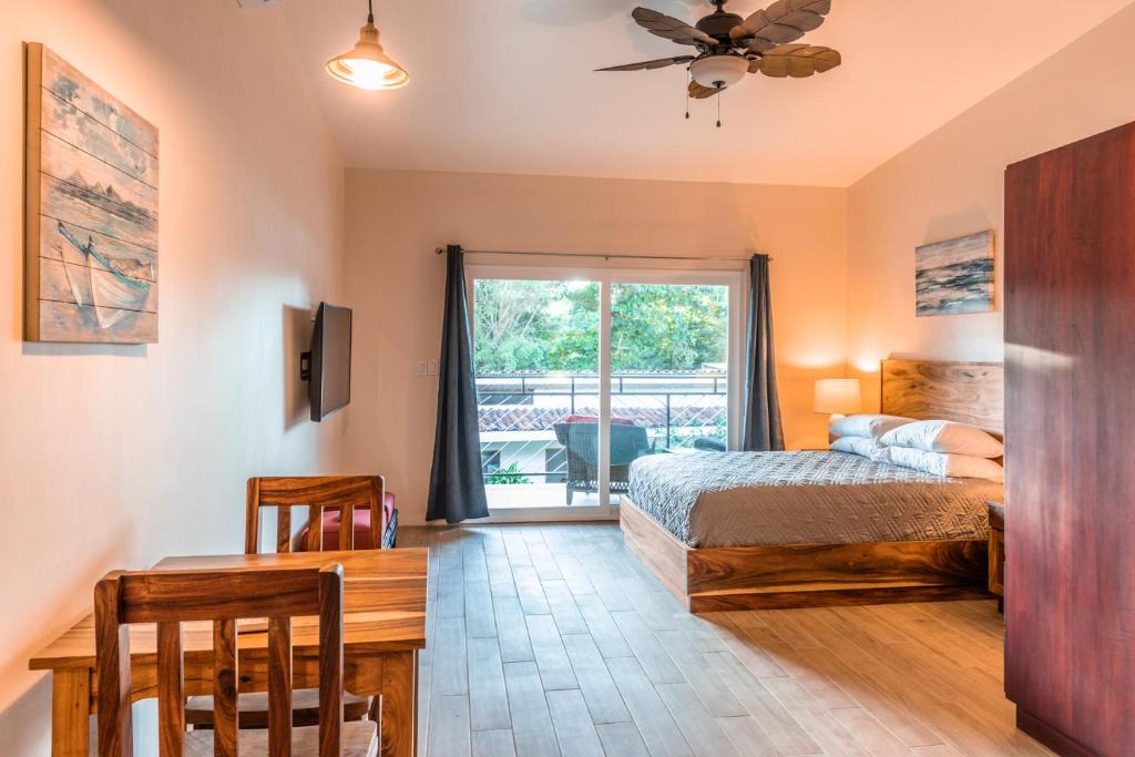 Palm Beach Estates Hotel | Palm Beach Inn