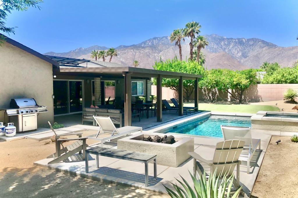 Racquet Club South House | Palm Springs Modern Home - 3972