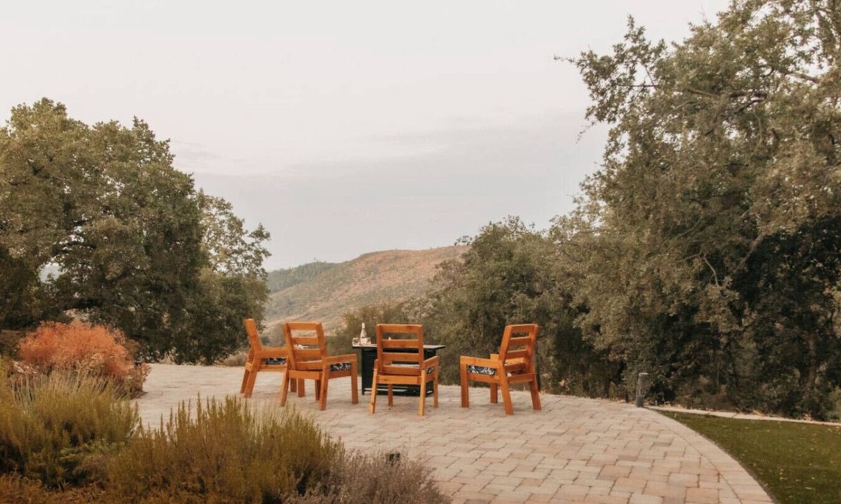 Mariposa House | Panoramic Lookout *Sierra Serenity* BBQ by CasaOso