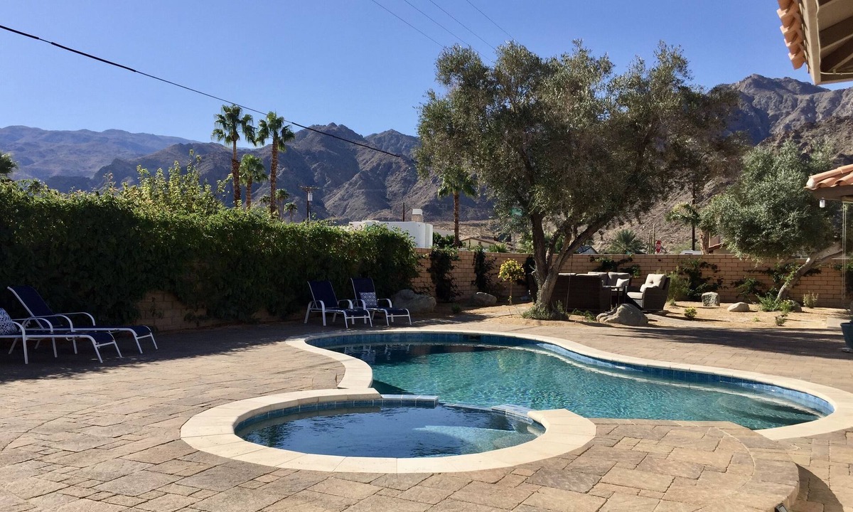 La Quinta Cove House | Panoramic Mountain Views, Beautiful Pool & Spa in La Quinta Cove. 068208