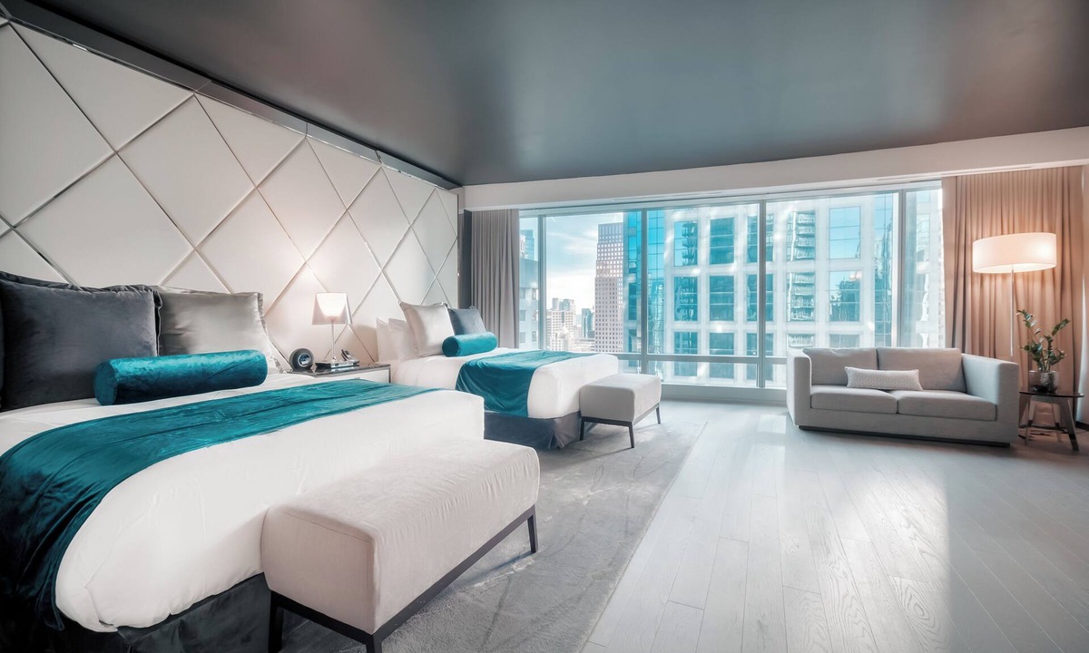 Coal Harbour Hotel | Paradox Vancouver