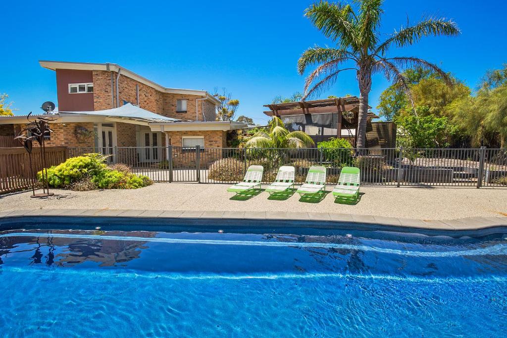 Rye Villa | Paw Up Villa - entertainer delight