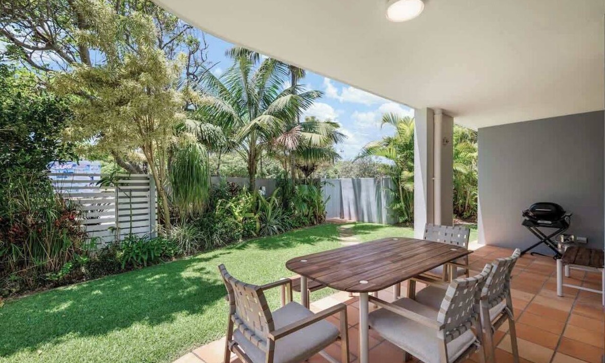 Marcoola Apartment | Pawfect Coastal - Pet friendly, Beachfront, Pool