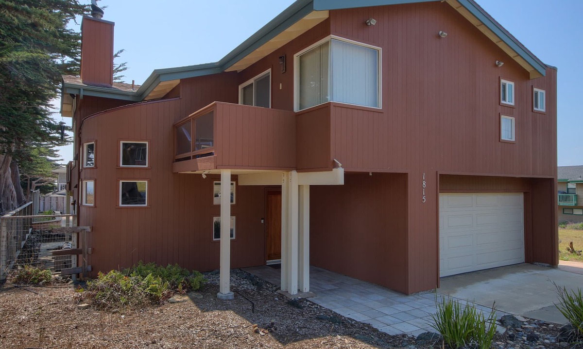 Marine Terrace House | Peaceful Paradiso in Marine Terrace-Spring Special