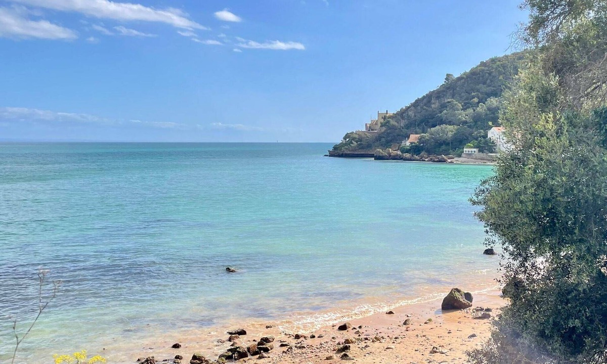 Zambujal Villa | Peaceful Retreat near Sesimbra and Meco Beach