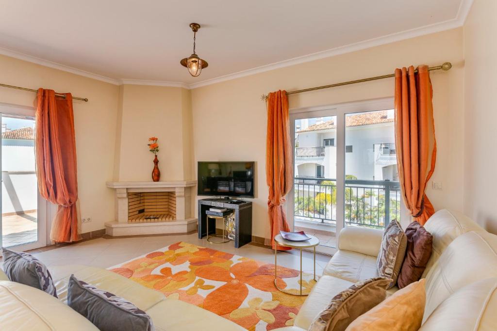 Canada Apartment | Penthouse Apt with Sea and Country Views by Cara Rentals