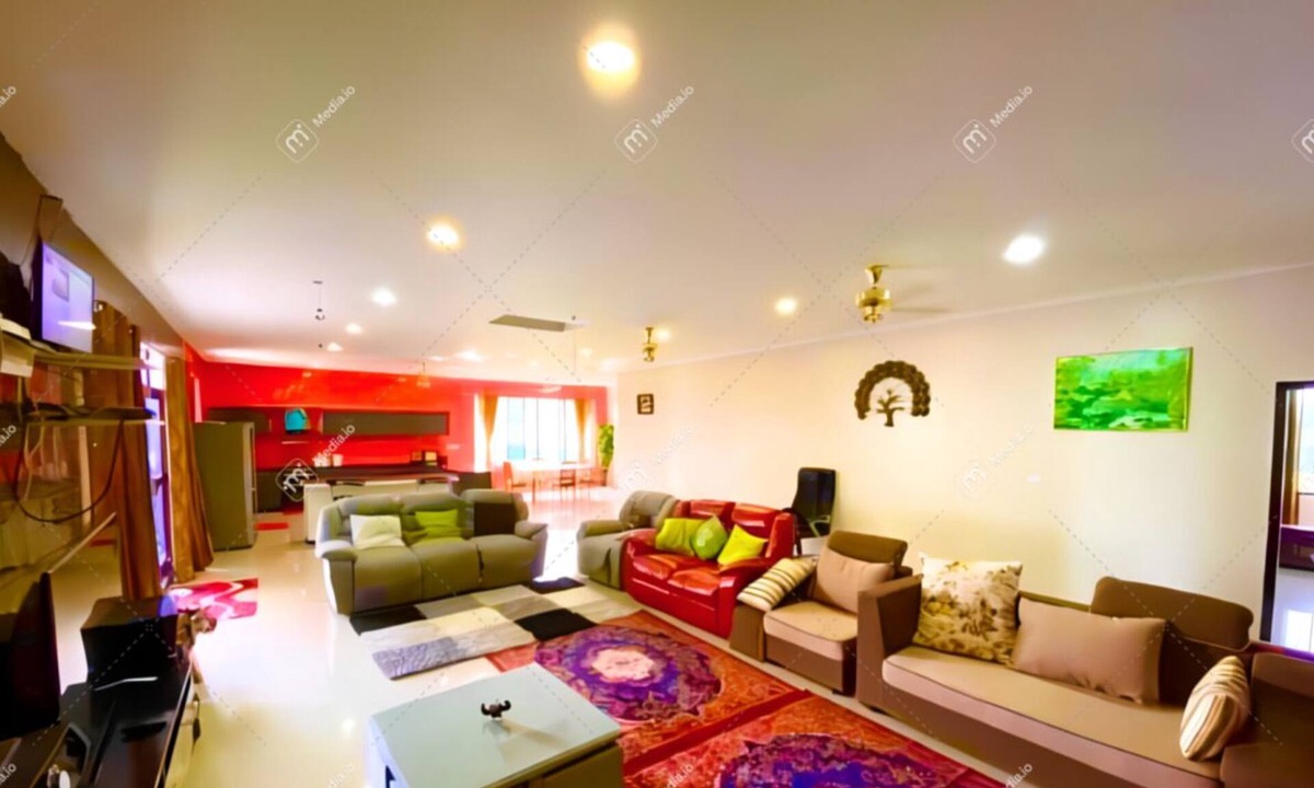 Martintar House | Penthouse with gorgeous 360 degree views and amazing sunsets