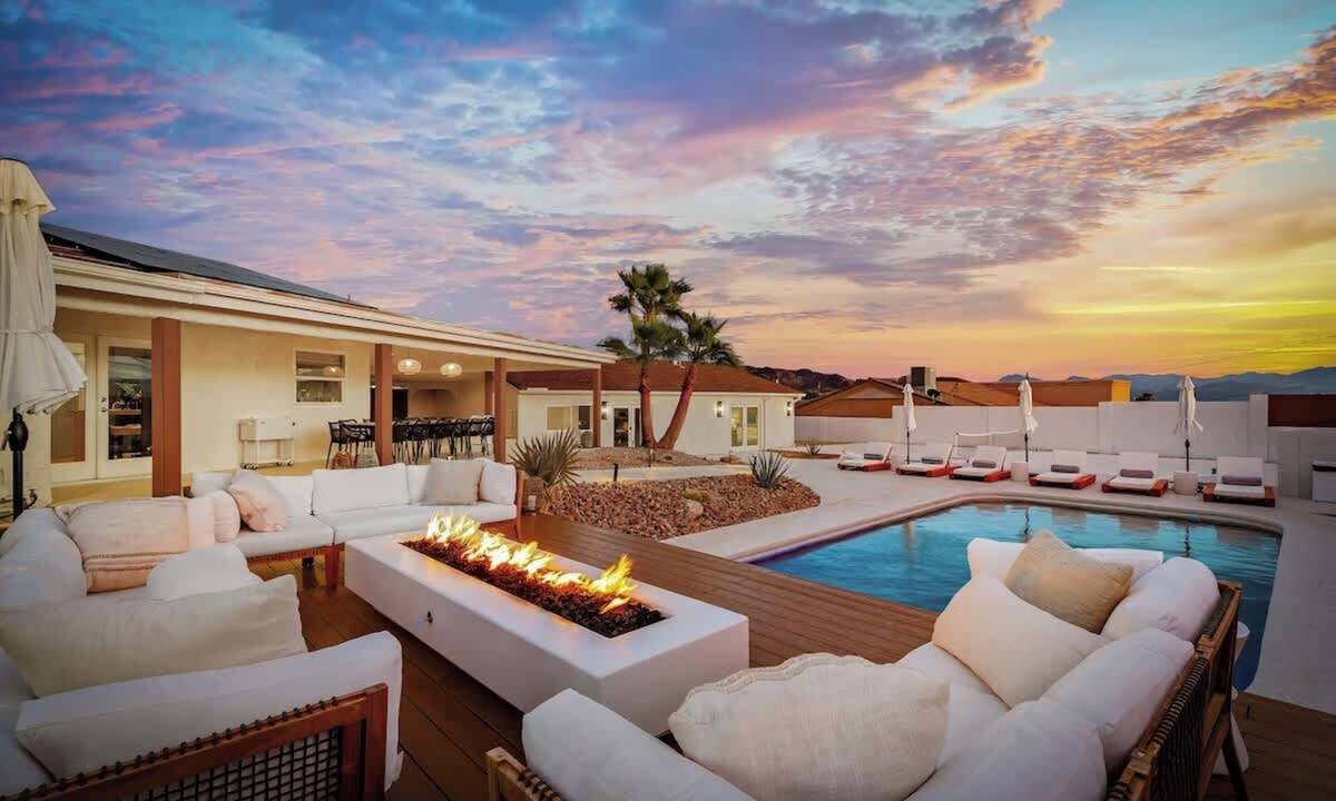 Lake Havasu City House | Pickleball | Pool Spa Sleeps 26 | Near Marina