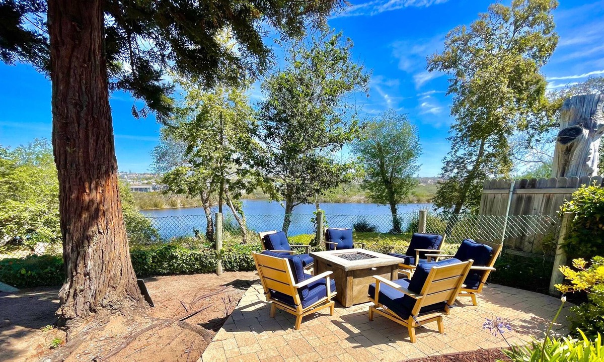Pismo Beach House | Pismo Lake Front House - Walk to Beach - Newly Updated 2022
