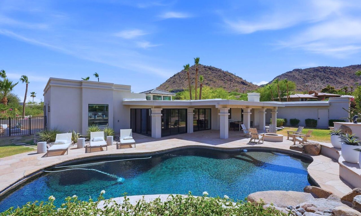 Paradise View Estates House | Pool~Jacuzzi~Luxury~EVChrg~Desert Park
