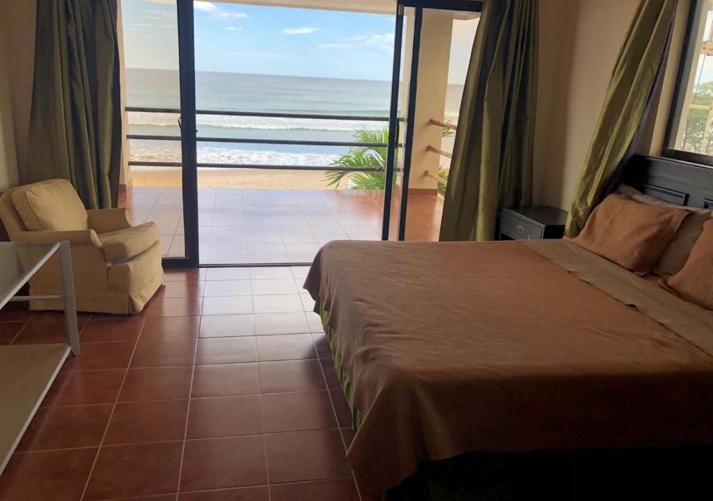 Popoyo House | POPOYO BEACHFRONT 2PERS. ROOM - OCEANVIEW AND SURF