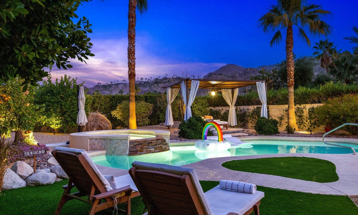 Araby Commons House | Posh Araby eden with saltwater pool & backyard bar - 4 miles to downtown