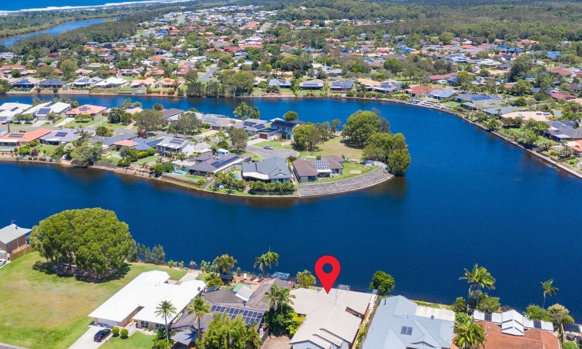 Pottsville House | Pottsville Oasis with Pool & Private Entry to Canal