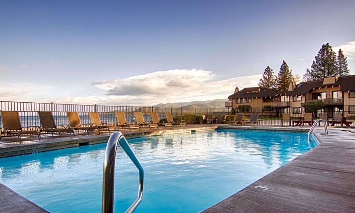 South Lake Tahoe Resort | Premier Resort Facing Lake Tahoe: Tranquil Trails! Ski and Hiking Nearby