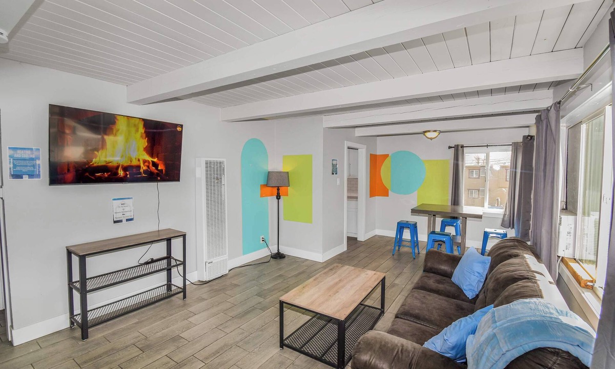 Northeast Reno House | Premier Stay Near Casinos with King Beds & Entertainment