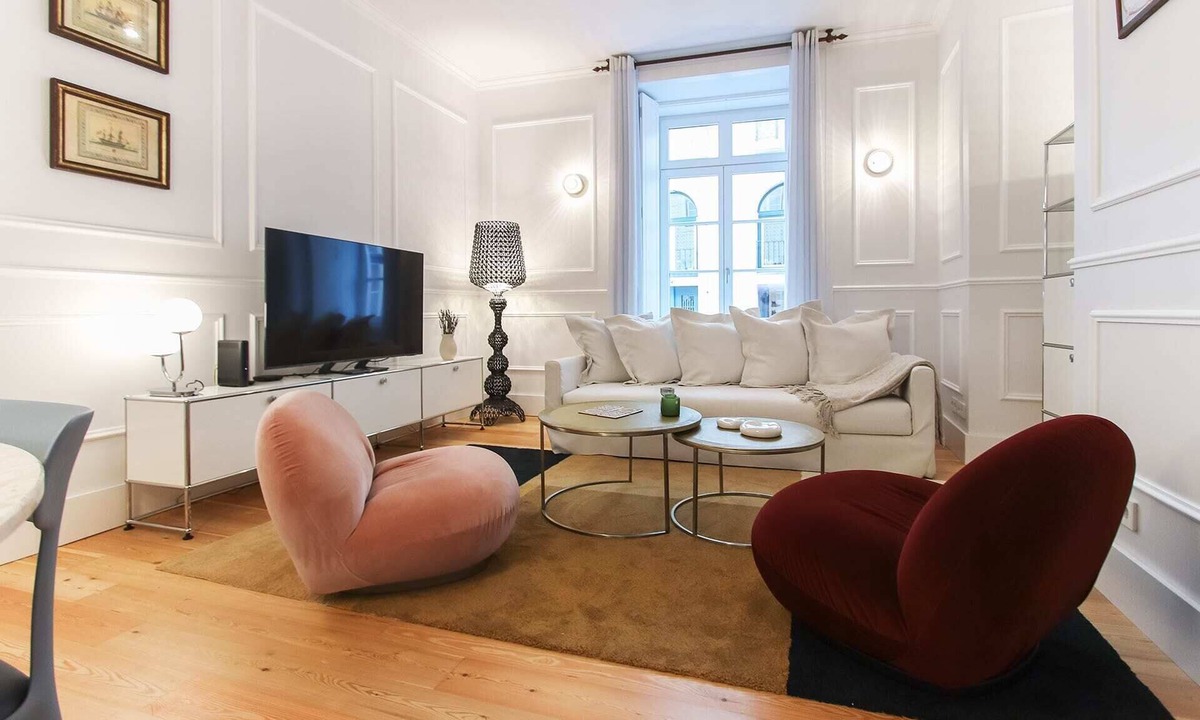 Martires Condo | Prime 2024 Chiado historic condo, private terrace