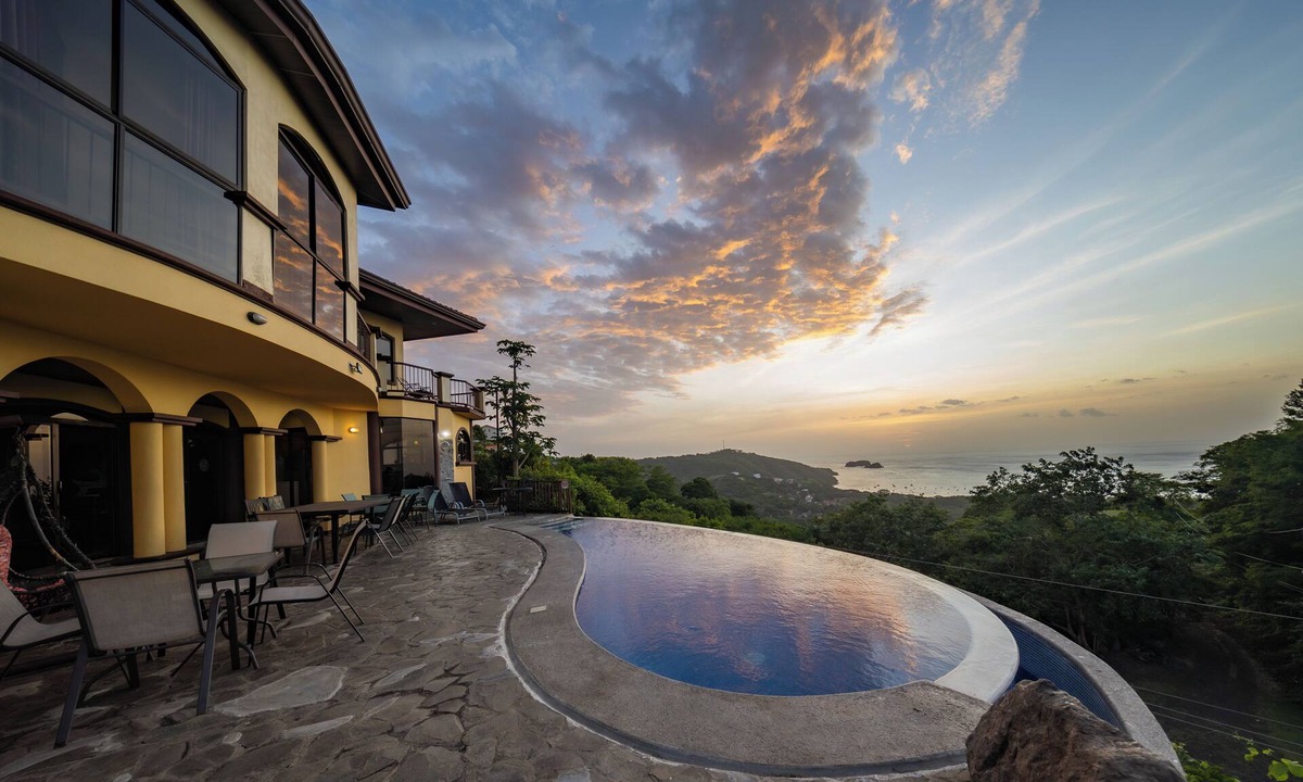 Playa Hermosa House | Prime location- Two Bay spectacular view + infinity pool + 30min to LIR airport