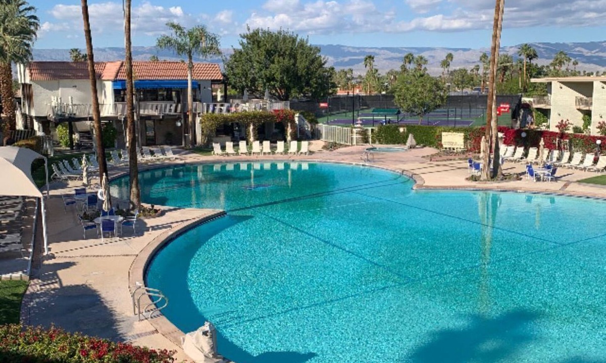 Palm Desert Condo | Prime South Palm Desert Condo Located in Shadow Mountain Gated Resort