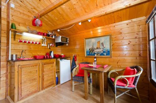 Algoz Ski Chalet | Private Wooden House