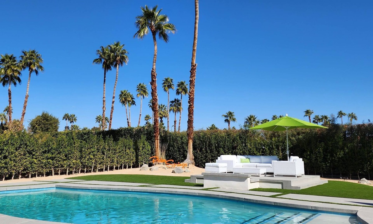 Palm Springs House | PS, Love Always
