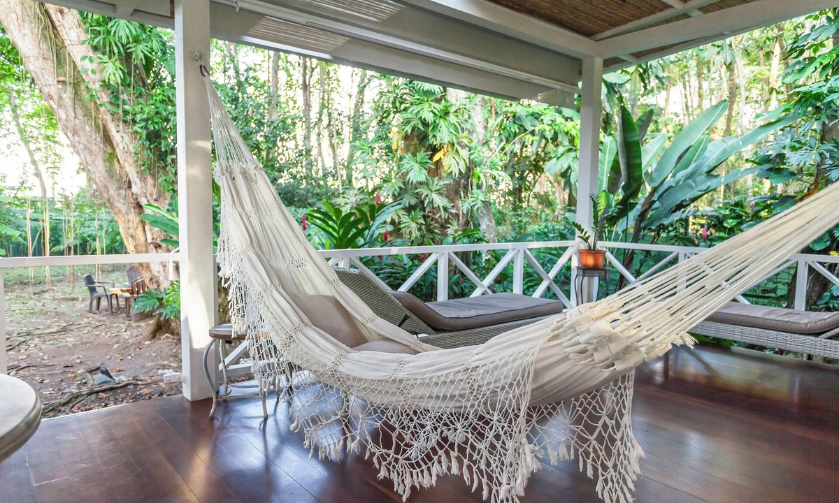 Chiguata Villa | Puerto Viejo de Limon, CasaBlanca Beachfront (Ocean View)