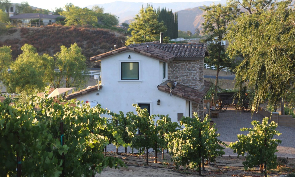 Temecula House | Quain 2+ Bedroom Wine Country Casita w/Amenities